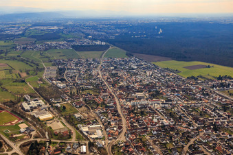 Luftbild von Hauptstr im Ortsteil Blankenloch in Stutensee im Bundesland Baden-Württemberg, Deutschland