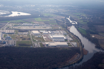 Industriegebiet Oberwald von Nordosten in Wörth am Rhein im Bundesland Rheinland-Pfalz, Deutschland