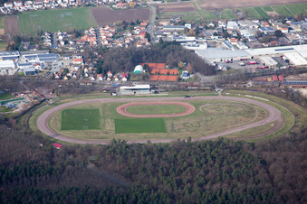 Herxheim bei Landau im Bundesland Rheinland-Pfalz, Deutschland aus der Drohnenperspektive
