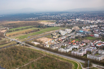 Luftbild von Rheinauer Ring in Rastatt im Bundesland Baden-Württemberg, Deutschland