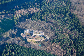 Ruine Fleckenstein(Elsaß) in Lembach im Bundesland Bas-Rhin, Frankreich aus der Luft