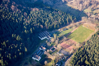 Sportplatz am Heilsbach in Schönau im Bundesland Rheinland-Pfalz, Deutschland