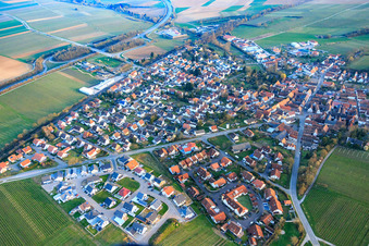 Offenbacher St.r von Norden in Insheim im Bundesland Rheinland-Pfalz, Deutschland