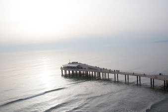 Lido di Camaiore(I-Toskana) im Bundesland Toscana, Italien aus der Luft