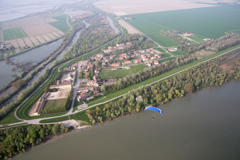 Ca' Tiepolo(I-Venetien), Italien aus der Luft betrachtet