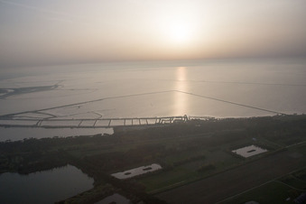 Luftaufnahme von Casalborsetti(Emilia-Romana) im Bundesland Emilia-Romagna, Italien