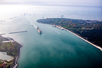 Schrägluftbild von Santa Maria del Mare im Bundesland Venetien, Italien