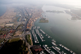 Sottomarina(I-Venetien) in Faro, Italien vom Flugzeug aus