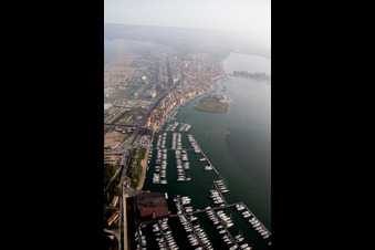 Drohnenaufname von Sottomarina(I-Venetien) in Faro, Italien
