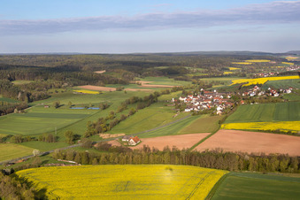 Luftbild von Ortsteil Zettmannsdorf in Schönbrunn im Steigerwald im Bundesland Bayern, Deutschland