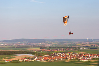Drohnenaufname von Ortsteil Lindach in Kolitzheim im Bundesland Bayern, Deutschland