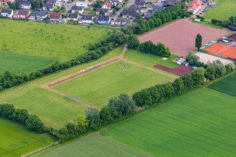Fussballplatz im Ortsteil Leeheim in Riedstadt im Bundesland Hessen, Deutschland