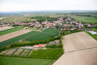 Luftaufnahme von Ortsteil Heßloch in Dittelsheim-Heßloch im Bundesland Rheinland-Pfalz, Deutschland