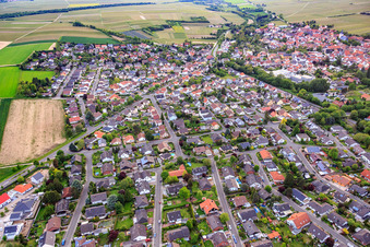 Luftaufnahme von Wormser Straße x Osthofener Landstr in Westhofen im Bundesland Rheinland-Pfalz, Deutschland