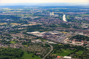 Luftbild von Industriegebiet Industrieweg Geis Tyre Logistics GmbH Hanau und Goodyear Germany im Bundesland Hessen, Deutschland