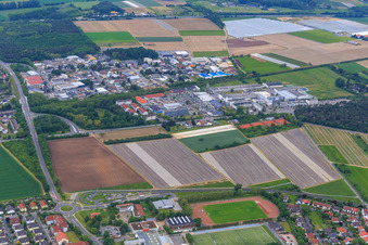 Industriegebiet Sandwiese und Am Weilerweg beidseits der Bahnlinie in Alsbach-Hähnlein im Bundesland Hessen, Deutschland