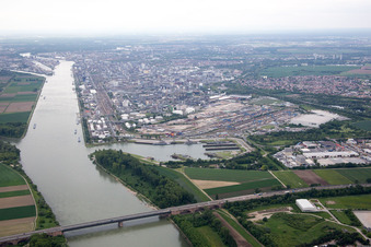 Ortsteil BASF in Ludwigshafen am Rhein im Bundesland Rheinland-Pfalz, Deutschland von oben