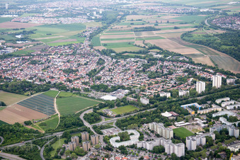 Ortsteil Pfingstweide in Ludwigshafen am Rhein im Bundesland Rheinland-Pfalz, Deutschland von oben