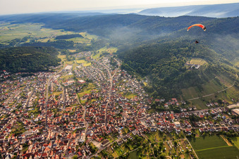 Kloster Engelberg über der Stadt in Großheubach im Bundesland Bayern, Deutschland
