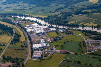 Industrie- und Gewerbegebiet Magna Mirrors GmbH im Ortsteil Wildensee in Dorfprozelten im Bundesland Bayern, Deutschland