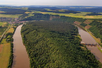 Kraftwerk Eichel in der Mainschleife in Kreuzwertheim im Bundesland Bayern, Deutschland