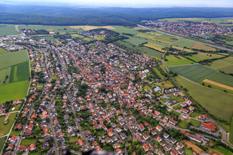 Luftbild von Ortsansicht aus Westen in Eisingen im Bundesland Bayern, Deutschland