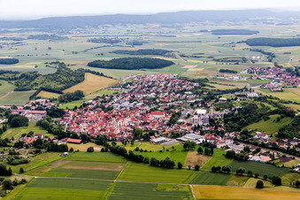 Schrägluftbild von Ortsteil Rothhausen in Thundorf in Unterfranken im Bundesland Bayern, Deutschland