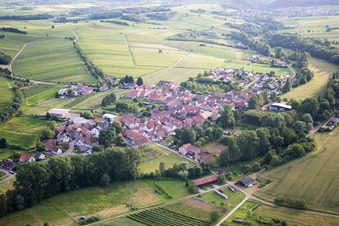 Klingbachtal im Ortsteil Klingen in Heuchelheim-Klingen im Bundesland Rheinland-Pfalz, Deutschland