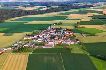 Ortsteil Oberframmering in Landau an der Isar im Bundesland Bayern, Deutschland von oben