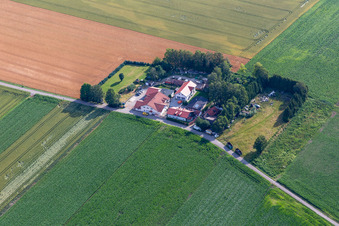 Ortsteil Unterhollerau in Moosthenning im Bundesland Bayern, Deutschland