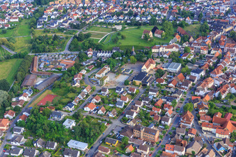 Alwin und Norbert Koch oHG, Sägewerk und Holzhandlung und Wingertsbergschule am Kloster Lorsch im Bundesland Hessen, Deutschland