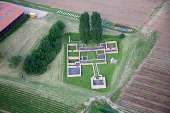 Ausgrabung und Reste der Ruine der ehemaligen Röm. Gutshof Villa Rustica in Hirschberg an der Bergstraße im Ortsteil Großsachsen im Bundesland Baden-Württemberg, Deutschland