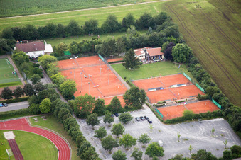 Tennisplätze im Ortsteil Leutershausen in Hirschberg an der Bergstraße im Bundesland Baden-Württemberg, Deutschland