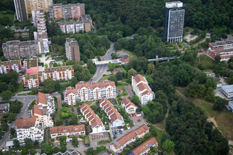 Passage im Ortsteil Emmertsgrund in Heidelberg im Bundesland Baden-Württemberg, Deutschland