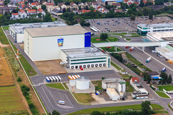 Capri-Sonne Lagerhaus der Wild-Werke in Eppelheim im Bundesland Baden-Württemberg, Deutschland