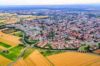Eppelheimer Straße in Plankstadt im Bundesland Baden-Württemberg, Deutschland