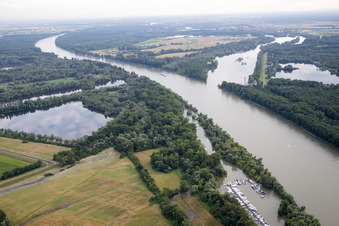 Ortsteil Rheinau in Mannheim im Bundesland Baden-Württemberg, Deutschland aus der Luft