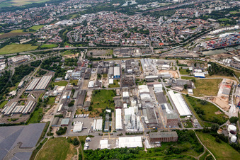 Technische Anlagen im Industriegebiet der ICL Germany Ludwigshafen / ICL Fertilizers Deutschland GmbH in Ludwigshafen am Rhein im Ortsteil Rheingönheim im Bundesland Rheinland-Pfalz