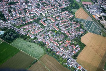 Ortsteil Edigheim in Ludwigshafen am Rhein im Bundesland Rheinland-Pfalz, Deutschland von oben