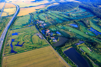 Drohnenaufname von Golfplatz des Golfclub am Donnersberg e.V in Imsbach im Bundesland Rheinland-Pfalz, Deutschland