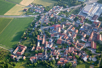 Dorf bei Alzey-Worms in Bornheim im Bundesland Rheinland-Pfalz, Deutschland