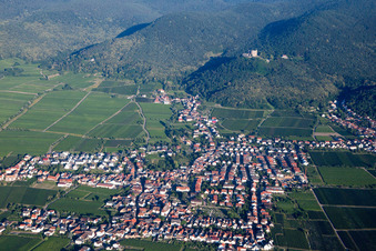 Ortsteil Diedesfeld in Neustadt an der Weinstraße im Bundesland Rheinland-Pfalz, Deutschland