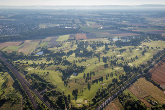 Gelände des Golfplatz Golfplatz Kurpfalz in Limburgerhof in Schifferstadt im Bundesland Rheinland-Pfalz, Deutschland