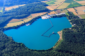 Baggersee Weingarten mit MinERALiX Sand und Kies GmbH - Kieswerk Scherrieble und  Badestrand Weingarten im Bundesland Baden-Württemberg, Deutschland