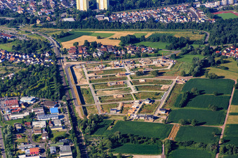 Schrägluftbild von Neubaugebiet Paul-Klee-Ring in Wörth am Rhein im Bundesland Rheinland-Pfalz, Deutschland