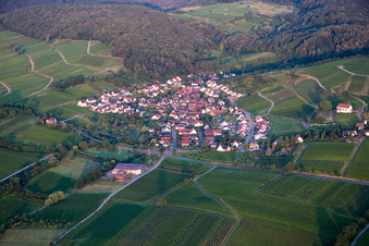 Ortsteil Gleishorbach in Gleiszellen-Gleishorbach im Bundesland Rheinland-Pfalz, Deutschland von oben gesehen