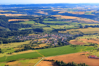 Luftbild von Dorfansicht aus Süden in Krottelbach im Bundesland Rheinland-Pfalz, Deutschland