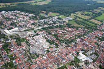 "Im Stadkern" Neubau der RiBa GmbH zw. Bismarck- und Gartenstr in Kandel im Bundesland Rheinland-Pfalz, Deutschland von einer Drohne aus