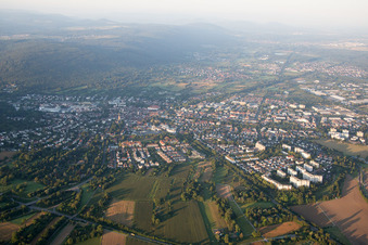 Ettlingen von Norden im Bundesland Baden-Württemberg, Deutschland