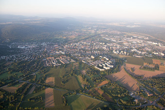 Luftbild von Ettlingen von Norden im Bundesland Baden-Württemberg, Deutschland